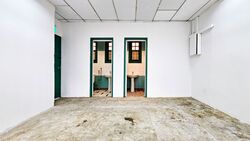 Sims Avenue (D14), Shop House #507867511